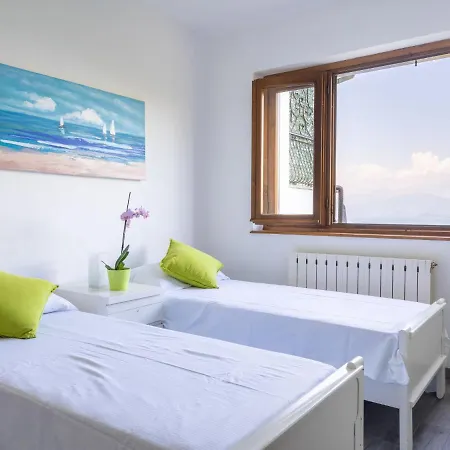 Tramonto - Sea116-3 By Interhome